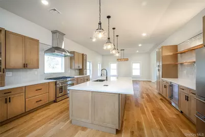 133 W Mombasha Road, Monroe, NY 10950 - Photo 10