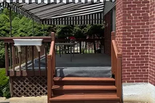 655 2nd Pl S, Garden City, NY 11530 - Photo 4