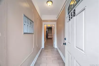 558 Midwood St, Brooklyn, NY 11203 - Photo 4