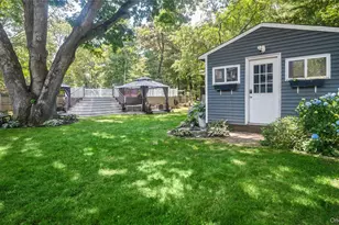 1634 N Gardiner Dr, Bay Shore, NY 11706 - Photo 32