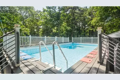 1634 N Gardiner Drive, Bay Shore, NY 11706 - Photo 34