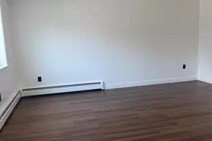 3942 Monticello Ave, Bronx, NY 10466 - Photo 4