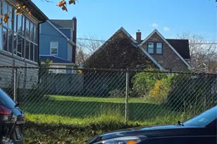 137-60 Bedell St, Springfield Gardens, NY 11413 - Photo 2