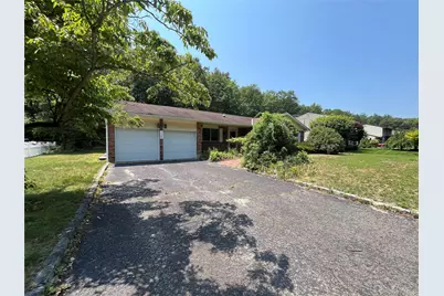 114 Washington Boulevard, Commack, NY 11725 - Photo 2