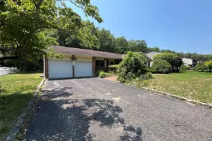 114 Washington Blvd, Commack, NY 11725 - Photo 2
