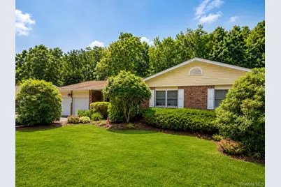 114 Washington Boulevard, Commack, NY 11725 - Photo 1