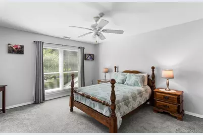 17 Lakeview Drive, Manorville, NY 11949 - Photo 4