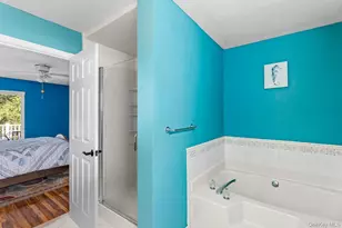 17 Lakeview Dr, Manorville, NY 11949 - Photo 10