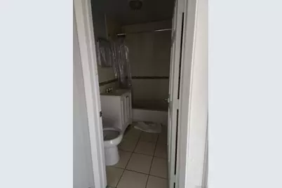 94-17 118th Street, Richmond Hill, NY 11419 - Photo 6