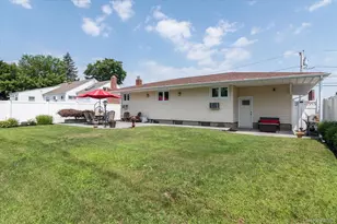 34 1st Ave, Farmingdale, NY 11735 - Photo 20
