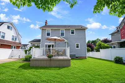 27 Hilbert Street, Hempstead, NY 11550 - Photo 6