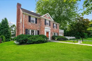 54 Strathmore Rd, Scarsdale, NY 10583 - Photo 2