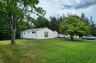 48 Gleason Blvd, Pleasant Valley, NY 12569 - Photo 4