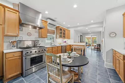 215 Walnut Street, Peekskill, NY 10566 - Photo 8
