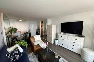 269-10 Grand Central Pkwy, Floral Park, NY 11005 - Photo 2