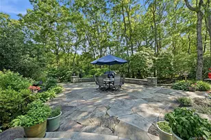 18 Nicole Ct, Manorville, NY 11949 - Photo 38