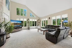 18 Nicole Ct, Manorville, NY 11949 - Photo 6