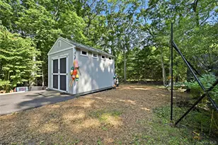 18 Nicole Ct, Manorville, NY 11949 - Photo 44