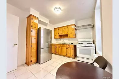 38-15 149 Street #3C, Flushing, NY 11354 - Photo 2