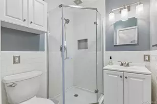 77 Andrew St, Manhasset, NY 11030 - Photo 12