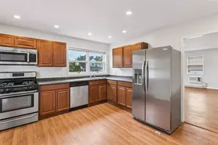 77 Andrew St, Manhasset, NY 11030 - Photo 26