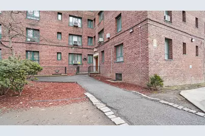 2049 McGraw Avenue #2C, Bronx, NY 10462 - Photo 2