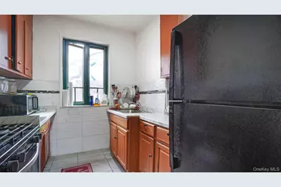2049 McGraw Avenue #2C, Bronx, NY 10462 - Photo 10