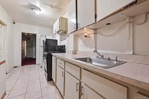 122-19 191st St, Springfield Gardens, NY 11413 - Photo 4