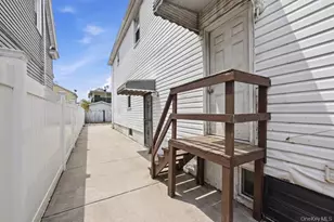 122-19 191st St, Springfield Gardens, NY 11413 - Photo 14