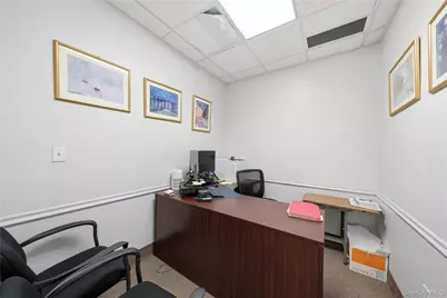 7935 Myrtle Avenue, Ridgewood, NY 11385 - Photo 22
