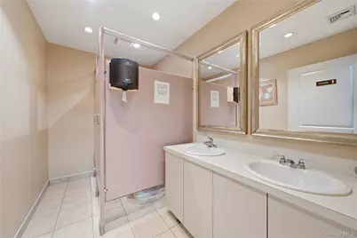 7935 Myrtle Avenue, Ridgewood, NY 11385 - Photo 28