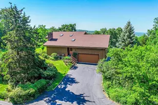 4 Bellview Dr, Valley Cottage, NY 10989 - Photo 2