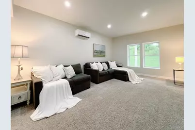 82 Hampton Road, Marlboro, NY 12542 - Photo 12