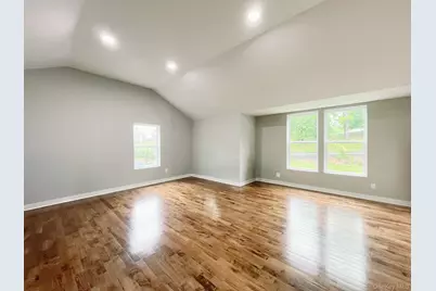 82 Hampton Road, Marlboro, NY 12542 - Photo 16
