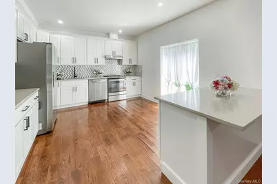 82 Hampton Road, Marlboro, NY 12542 - Photo 6