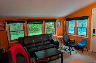 7 Oak Tree Ln, Huntington Station, NY 11746 - Photo 6