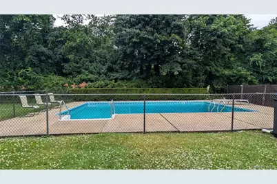 7 Oaktree Lane, Huntington Station, NY 11746 - Photo 4