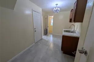205-11 110th Ave, Saint Albans, NY 11412 - Photo 12