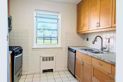 150-83 70th Road #3A, Flushing, NY 11367 - Photo 4