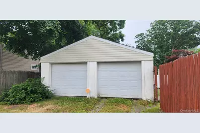 79 Commack Road, North Babylon, NY 11703 - Photo 14