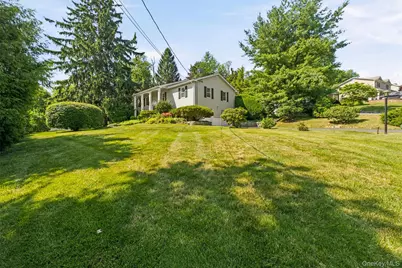 431 Bonnie Court, Yorktown Heights, NY 10598 - Photo 4