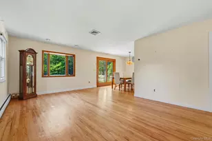 431 Bonnie Ct, Yorktown Heights, NY 10598 - Photo 8