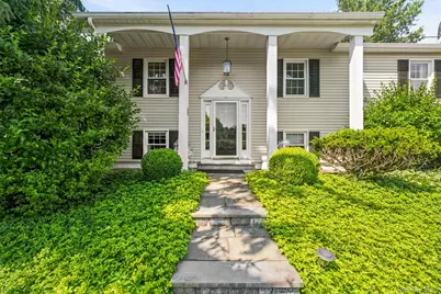 431 Bonnie Court, Yorktown Heights, NY 10598 - Photo 2