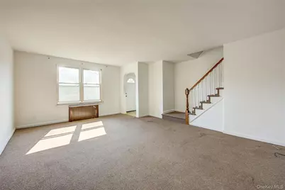 53-21 194th Street, Fresh Meadows, NY 11365 - Photo 4