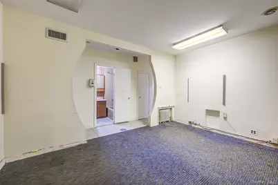 4807 Fort Hamilton Parkway, Brooklyn, NY 11219 - Photo 8
