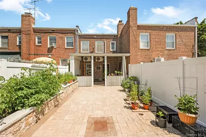 17316 Jewel Avenue, Fresh Meadows, NY 11365 - Photo 20