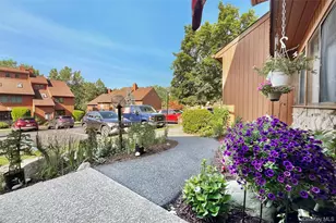 212 Falcon Ct, Poughkeepsie, NY 12603 - Photo 8