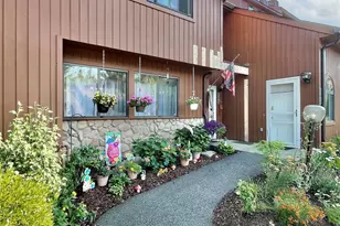 212 Falcon Ct, Poughkeepsie, NY 12603 - Photo 6