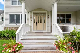 90 Meadow Glen Rd, Northport, NY 11768 - Photo 4