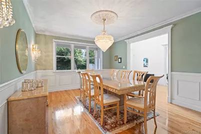 90 Meadow Glen Road, Northport, NY 11768 - Photo 10